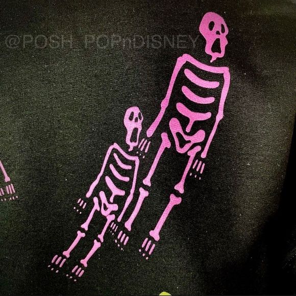 RETRO BEETLEJUICE & LYDIA UNISEX SWEATSHIRT PURPLE BATS 🦇 & SKELETONS 💀 - Picture 3 of 6